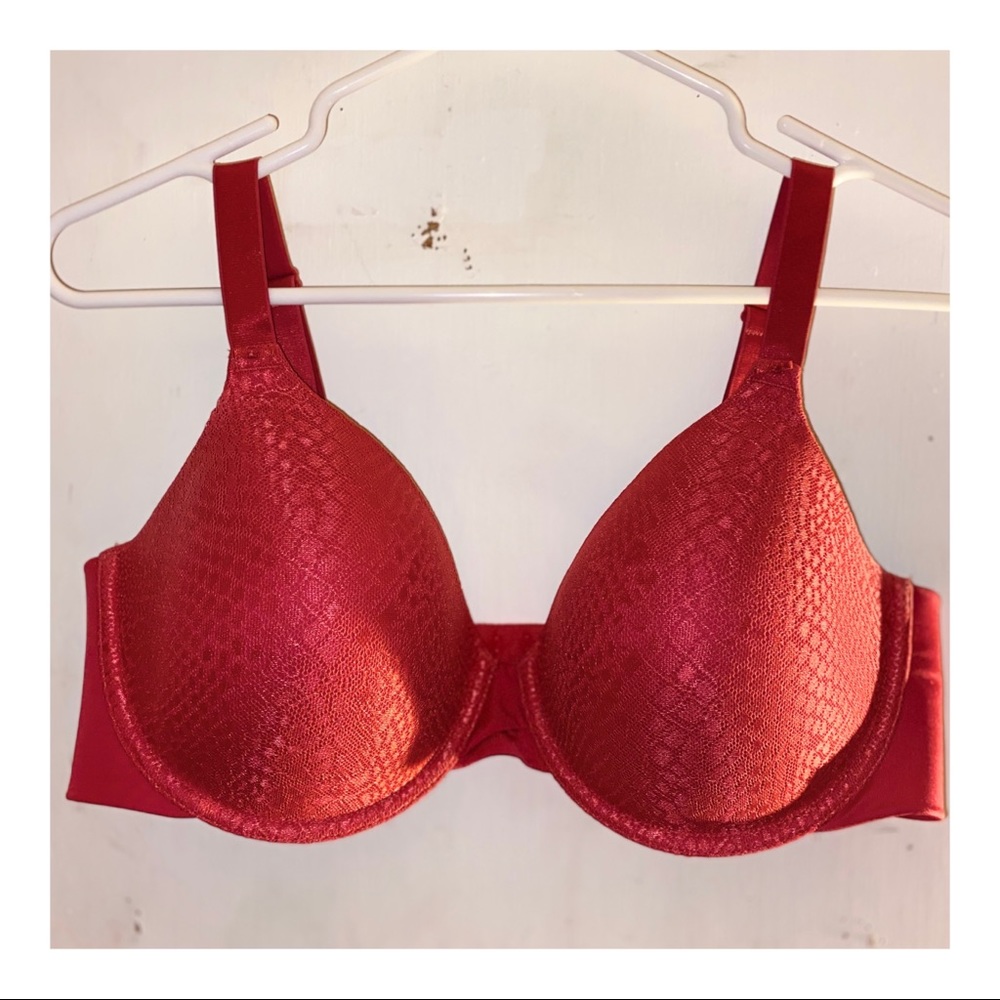 NWOT Vanity Fair red patterned bra